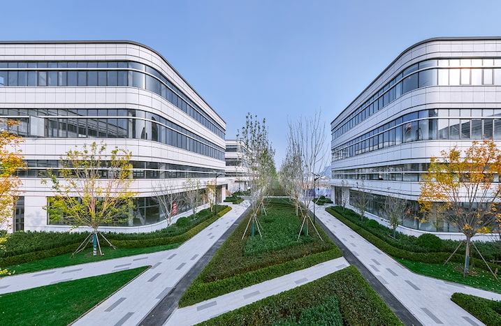 معلومات عنا