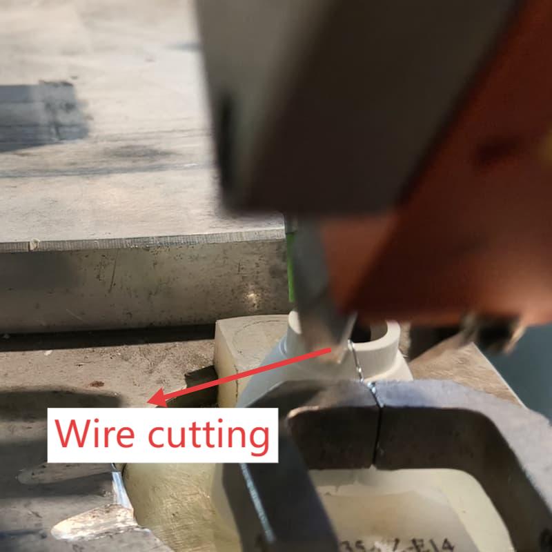 خط تجميع آلي لمصابيح E14