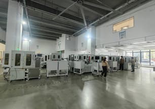 كشفت شركة Synrit عن خط تجميع آلي مخصص لأغطية المناظير الجراحية، مما يُمكّن من التحديث الذكي لصناعة الأجهزة الجراحية طفيفة التوغل