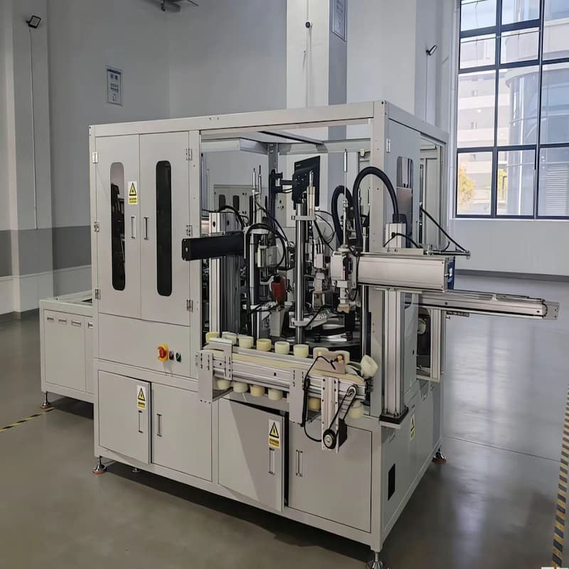 خط تجميع المصابيح الأوتوماتيكي